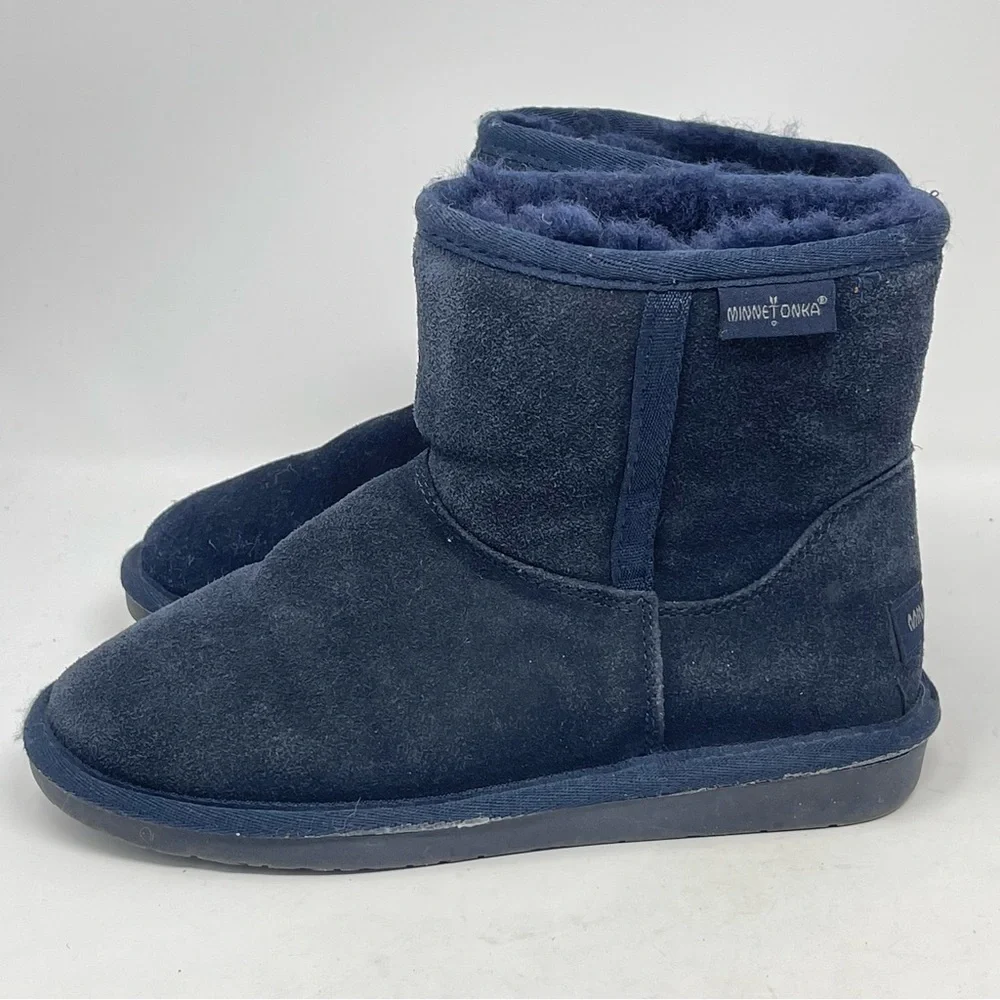 Minnetonka Olympia Boots Womens 6 Blue Suede Ankle Sheepskin Wool Lined Winter
